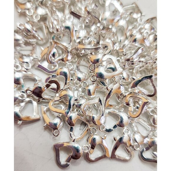 Vintage Hearth Shaped Closure Clasp (A4332) - Picture 3 of 4